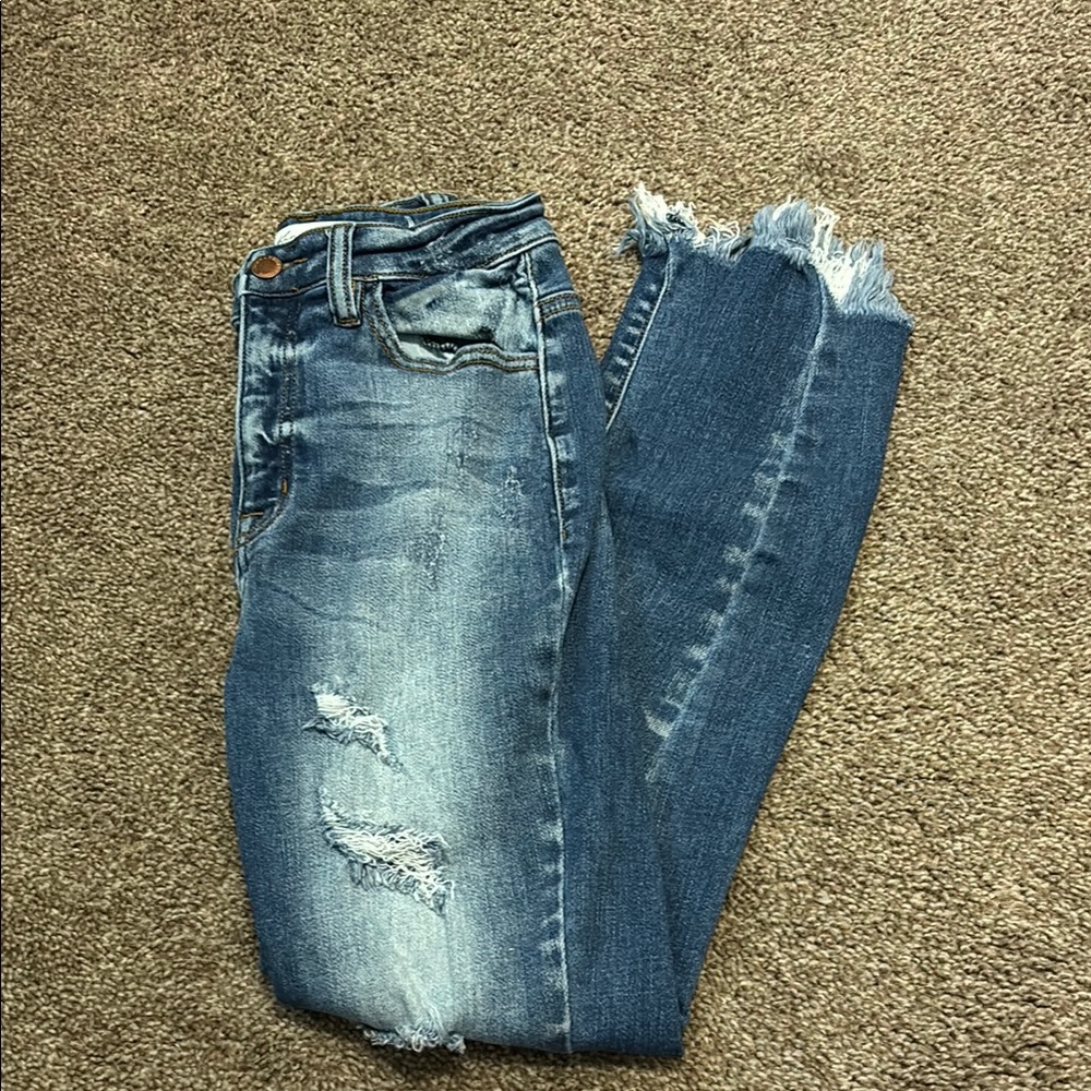 KanCan Blue Distressed Ankle Cropped Jeans